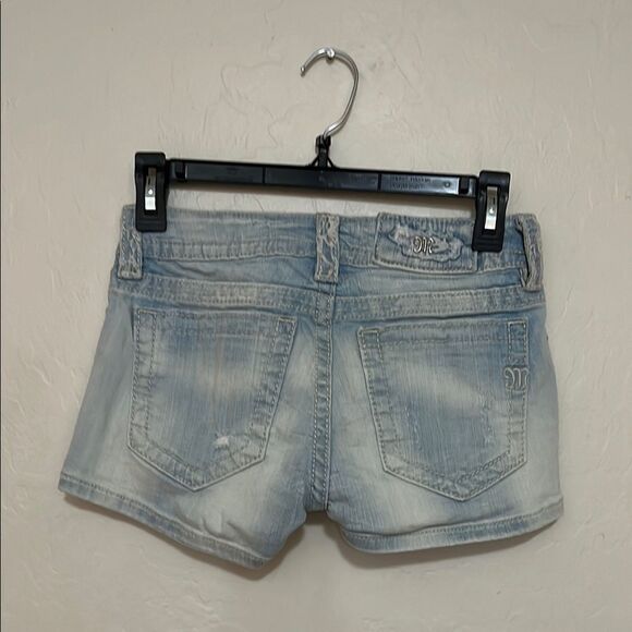 Miss Me Blue Daisy Flower Denim Distressed Shorts Boho Contemporary Festival - Picture 4 of 11